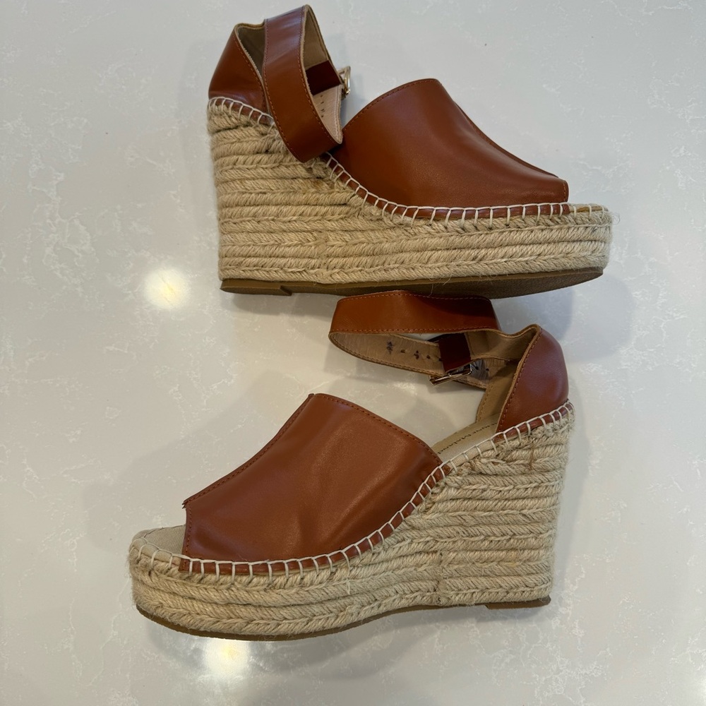Catherine Malandrino 8.5 wedge sandals. Never worn